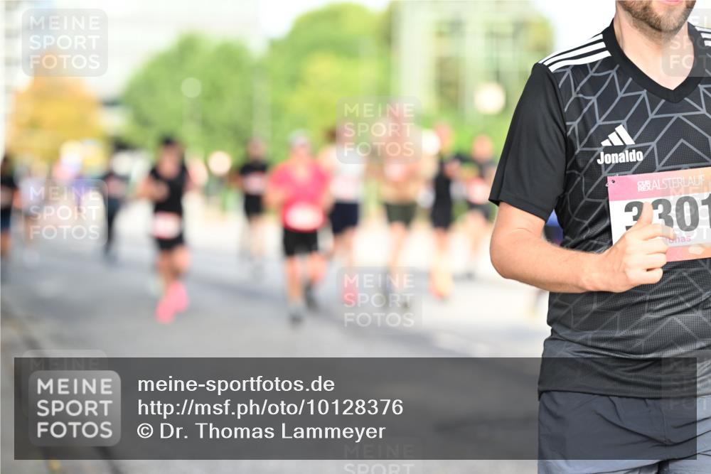 06.09.2026 - CURREX Alsterlauf Dr. Thomas Lammeyer http://msf.ph/oto/10128376 06.09.2026 09:49:00 Laufen 2301 meine-sportfotos.de