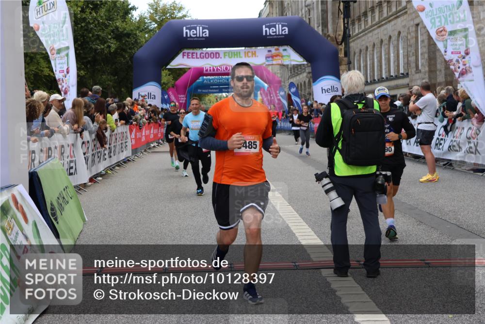 06.09.2026 - CURREX Alsterlauf Strokosch-Dieckow http://msf.ph/oto/10128397 06.09.2026 10:02:08 Ziel 2113, 2513, 2775, 3090, 3547, 3585, 3800, 3883, 4097, 4734, 5013, 5466, 5485, 5728, 5769, 6208, 8175 meine-sportfotos.de
