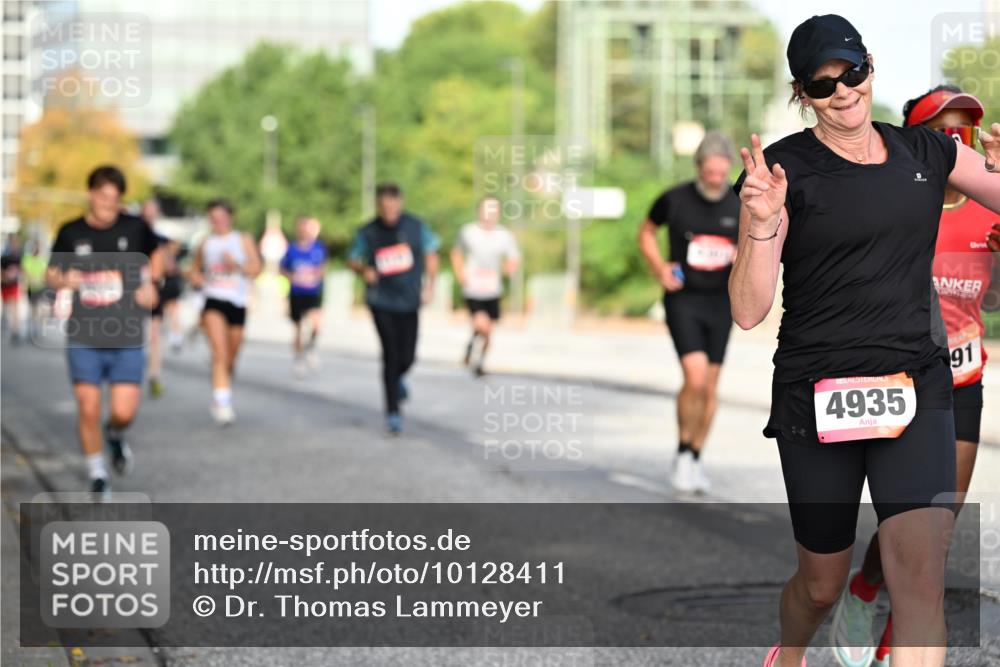 06.09.2026 - CURREX Alsterlauf Dr. Thomas Lammeyer http://msf.ph/oto/10128411 06.09.2026 09:49:04 Laufen 4935, 91 meine-sportfotos.de