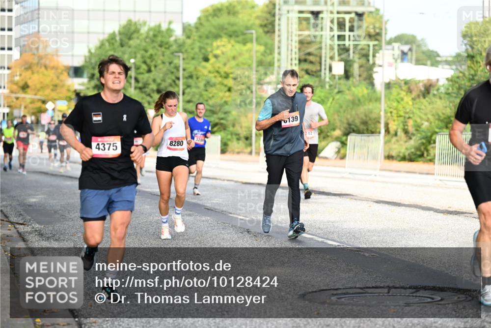 06.09.2026 - CURREX Alsterlauf Dr. Thomas Lammeyer http://msf.ph/oto/10128424 06.09.2026 09:49:06 Laufen 110, 4375, 8280, 139, 742 meine-sportfotos.de