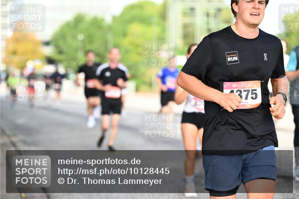 06.09.2026 - CURREX Alsterlauf Dr. Thomas Lammeyer http://msf.ph/oto/10128445 06.09.2026 09:49:08 Laufen 375 meine-sportfotos.de