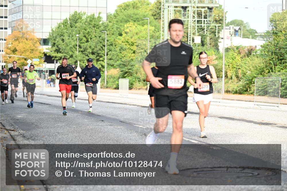06.09.2026 - CURREX Alsterlauf Dr. Thomas Lammeyer http://msf.ph/oto/10128474 06.09.2026 09:49:11 Laufen 5294, 1450, 4005, 4462, 3217, 2798, 5882 meine-sportfotos.de