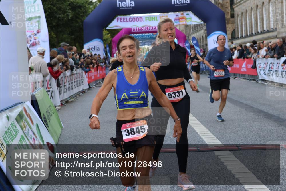 06.09.2026 - CURREX Alsterlauf Strokosch-Dieckow http://msf.ph/oto/10128498 06.09.2026 09:49:21 Ziel 1045, 2009, 2216, 3383, 3845, 3940, 4249, 4722, 4999, 5331, 5667, 5784, 6173, 6415, 8065 meine-sportfotos.de