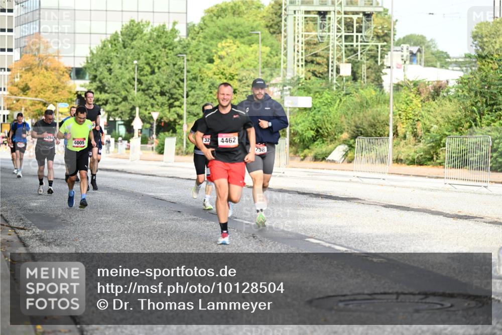 06.09.2026 - CURREX Alsterlauf Dr. Thomas Lammeyer http://msf.ph/oto/10128504 06.09.2026 09:49:14 Laufen 2511, 5294, 4005, 32, 4462, 758 meine-sportfotos.de