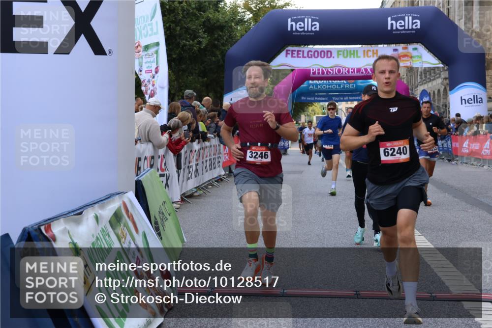 06.09.2026 - CURREX Alsterlauf Strokosch-Dieckow http://msf.ph/oto/10128517 06.09.2026 09:49:29 Ziel 1045, 2112, 2812, 3033, 3246, 3940, 4722, 4896, 4999, 5605, 5760, 5784, 6105, 6123, 6181, 6240 meine-sportfotos.de