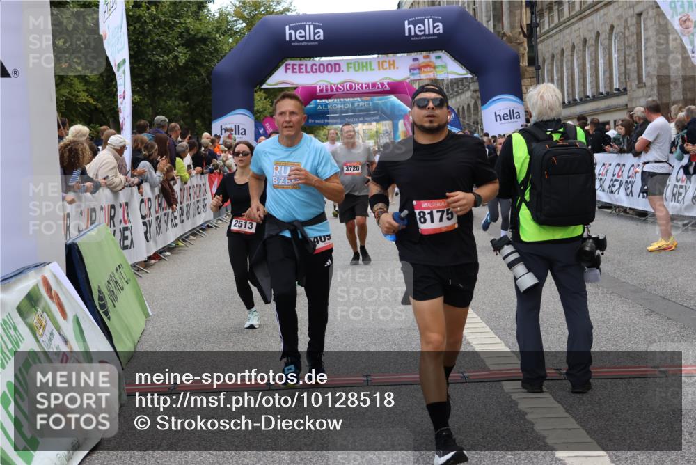 06.09.2026 - CURREX Alsterlauf Strokosch-Dieckow http://msf.ph/oto/10128518 06.09.2026 10:02:11 Ziel 2389, 2513, 2700, 3090, 3547, 3728, 3800, 3883, 4097, 4734, 5013, 5109, 5466, 5485, 5728, 6383, 8175 meine-sportfotos.de