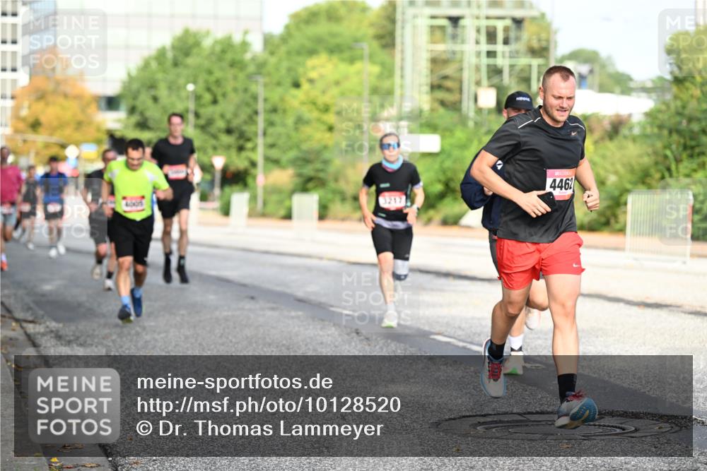 06.09.2026 - CURREX Alsterlauf Dr. Thomas Lammeyer http://msf.ph/oto/10128520 06.09.2026 09:49:16 Laufen 4462 meine-sportfotos.de