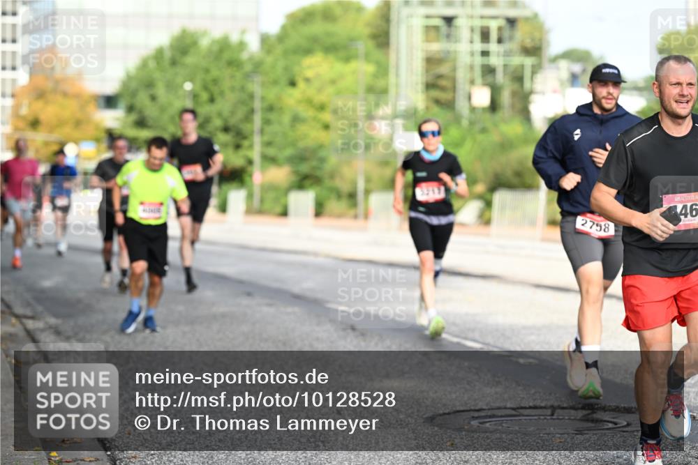 06.09.2026 - CURREX Alsterlauf Dr. Thomas Lammeyer http://msf.ph/oto/10128528 06.09.2026 09:49:16 Laufen 2758, 46 meine-sportfotos.de