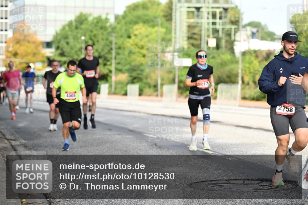 06.09.2026 - CURREX Alsterlauf Dr. Thomas Lammeyer http://msf.ph/oto/10128530 06.09.2026 09:49:16 Laufen 4005, 17, 2758 meine-sportfotos.de