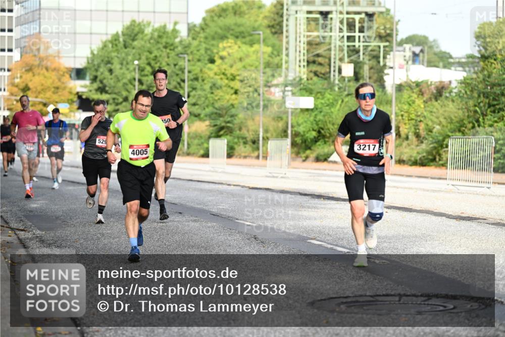 06.09.2026 - CURREX Alsterlauf Dr. Thomas Lammeyer http://msf.ph/oto/10128538 06.09.2026 09:49:17 Laufen 529, 2799, 4005, 150, 3217 meine-sportfotos.de