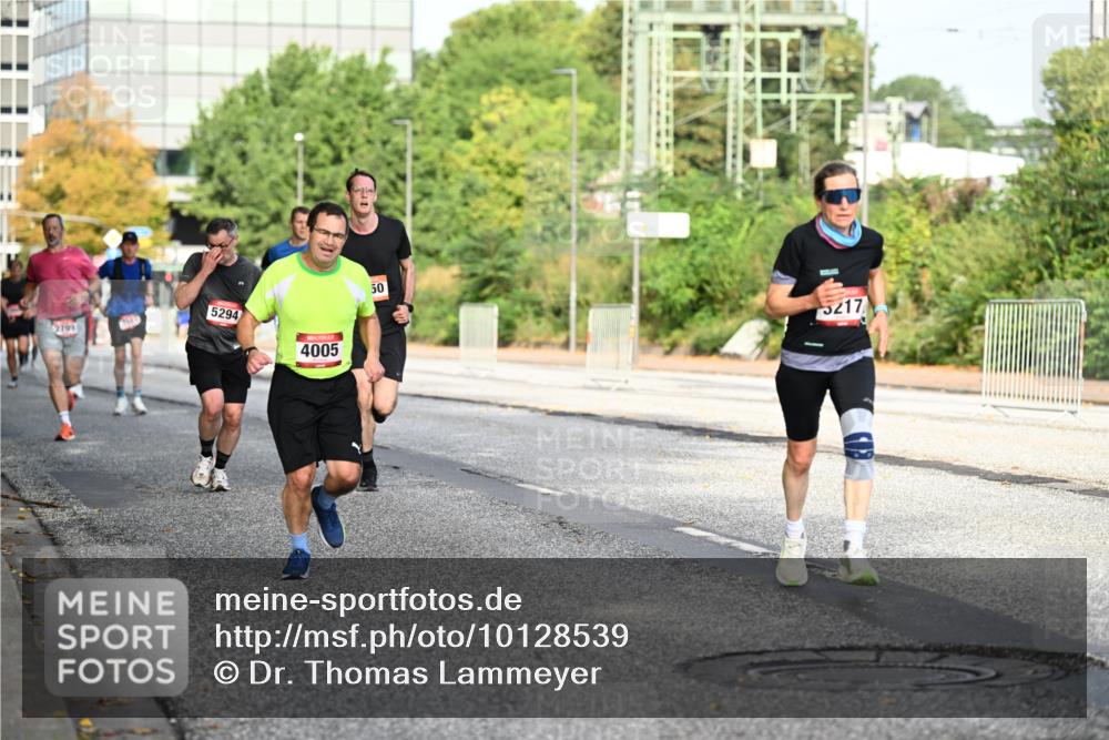06.09.2026 - CURREX Alsterlauf Dr. Thomas Lammeyer http://msf.ph/oto/10128539 06.09.2026 09:49:17 Laufen 5294, 2799, 4005, 50, 5217 meine-sportfotos.de