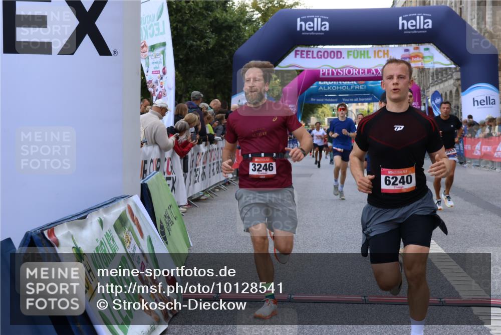 06.09.2026 - CURREX Alsterlauf Strokosch-Dieckow http://msf.ph/oto/10128541 06.09.2026 09:49:29 Ziel 1045, 2112, 2812, 3033, 3246, 3940, 4722, 4896, 4999, 5605, 5760, 5784, 6105, 6123, 6181, 6240 meine-sportfotos.de