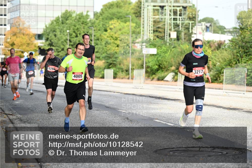 06.09.2026 - CURREX Alsterlauf Dr. Thomas Lammeyer http://msf.ph/oto/10128542 06.09.2026 09:49:17 Laufen 2700, 5294, 4005, 50, 3217 meine-sportfotos.de
