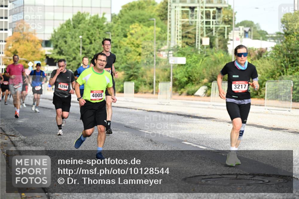 06.09.2026 - CURREX Alsterlauf Dr. Thomas Lammeyer http://msf.ph/oto/10128544 06.09.2026 09:49:17 Laufen 2790, 5294, 4005, 50, 3217 meine-sportfotos.de