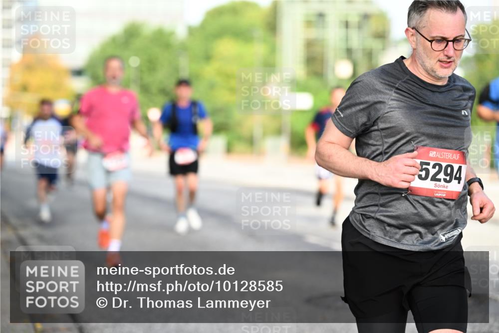 06.09.2026 - CURREX Alsterlauf Dr. Thomas Lammeyer http://msf.ph/oto/10128585 06.09.2026 09:49:22 Laufen 5294 meine-sportfotos.de