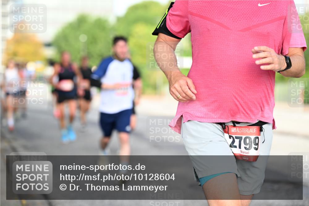 06.09.2026 - CURREX Alsterlauf Dr. Thomas Lammeyer http://msf.ph/oto/10128604 06.09.2026 09:49:25 Laufen 2799 meine-sportfotos.de