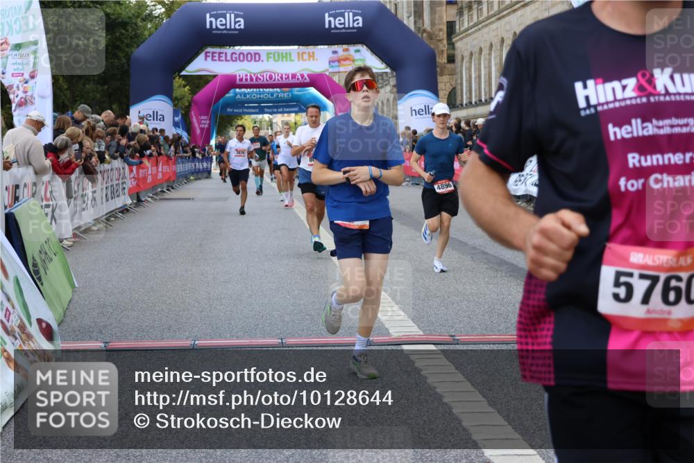 06.09.2026 - CURREX Alsterlauf Strokosch-Dieckow http://msf.ph/oto/10128644 06.09.2026 09:49:33 Ziel 2112, 2373, 2577, 2812, 3033, 3246, 3876, 4275, 4896, 5605, 5760, 6105, 6123, 6181, 6240, 6358, 8073 meine-sportfotos.de