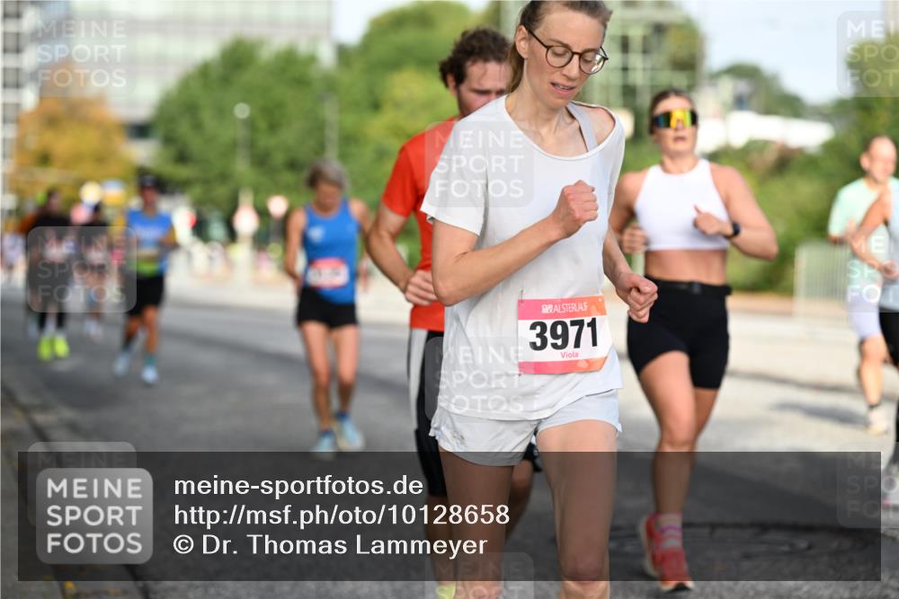 06.09.2026 - CURREX Alsterlauf Dr. Thomas Lammeyer http://msf.ph/oto/10128658 06.09.2026 09:49:33 Laufen 3971 meine-sportfotos.de