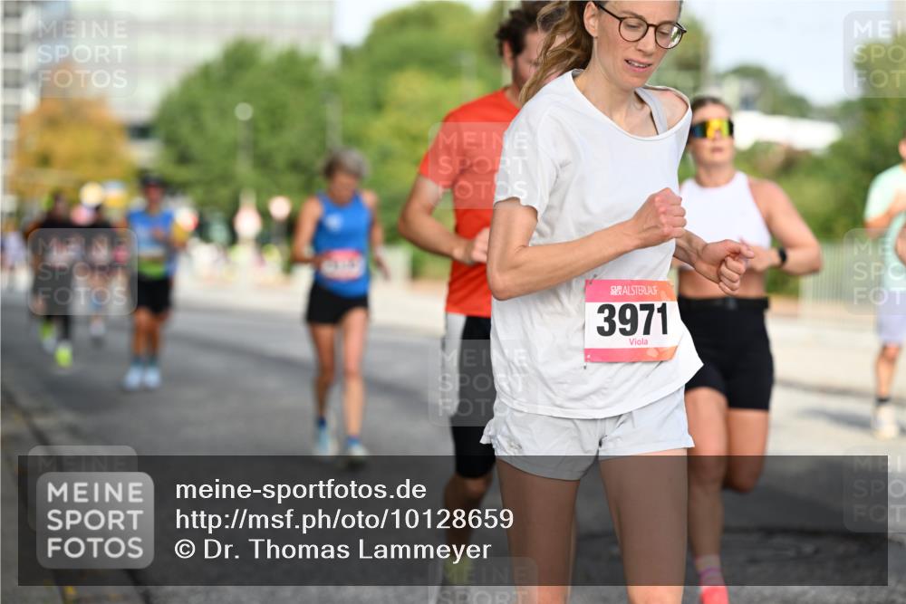 06.09.2026 - CURREX Alsterlauf Dr. Thomas Lammeyer http://msf.ph/oto/10128659 06.09.2026 09:49:33 Laufen 3971 meine-sportfotos.de