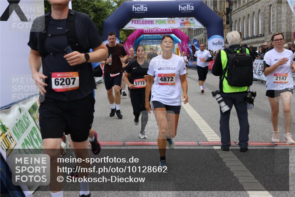06.09.2026 - CURREX Alsterlauf Strokosch-Dieckow http://msf.ph/oto/10128662 06.09.2026 10:02:20 Ziel 2147, 2389, 2700, 3613, 3728, 4363, 4459, 4817, 4872, 5075, 5079, 5109, 5328, 5539, 5540, 5728, 5772, 5893, 6207, 6383 meine-sportfotos.de