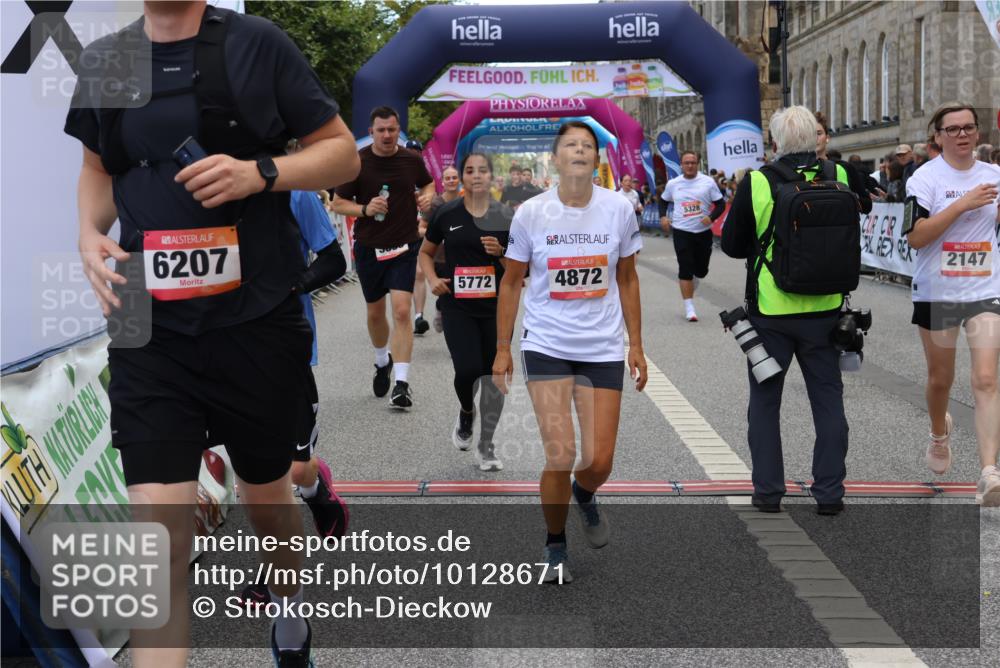 06.09.2026 - CURREX Alsterlauf Strokosch-Dieckow http://msf.ph/oto/10128671 06.09.2026 10:02:20 Ziel 2147, 2389, 2700, 3613, 3728, 4363, 4459, 4817, 4872, 5075, 5079, 5109, 5328, 5539, 5540, 5728, 5772, 5893, 6207, 6383 meine-sportfotos.de