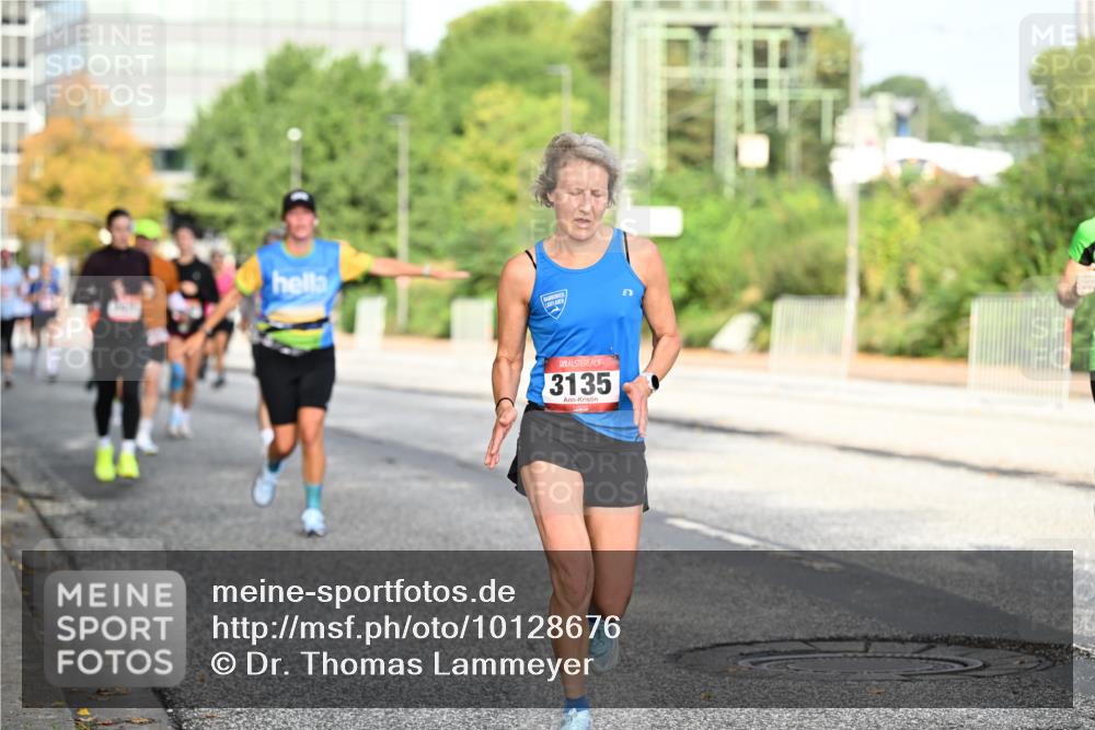 06.09.2026 - CURREX Alsterlauf Dr. Thomas Lammeyer http://msf.ph/oto/10128676 06.09.2026 09:49:35 Laufen 3135 meine-sportfotos.de