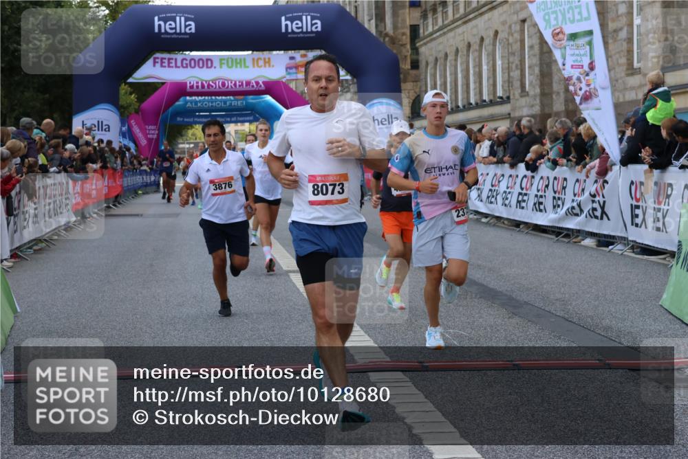 06.09.2026 - CURREX Alsterlauf Strokosch-Dieckow http://msf.ph/oto/10128680 06.09.2026 09:49:36 Ziel 2112, 2373, 2577, 2812, 2961, 3033, 3246, 3876, 4240, 4275, 4896, 5605, 5760, 6035, 6358, 6369, 8073, 8234 meine-sportfotos.de