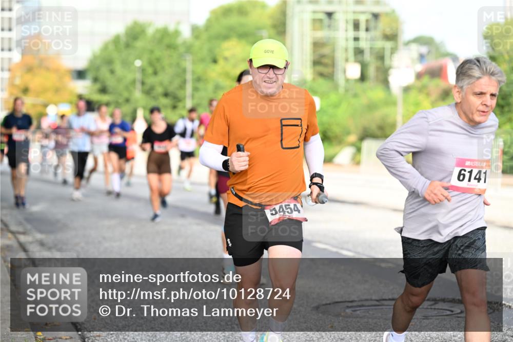 06.09.2026 - CURREX Alsterlauf Dr. Thomas Lammeyer http://msf.ph/oto/10128724 06.09.2026 09:49:39 Laufen 5454, 6141 meine-sportfotos.de