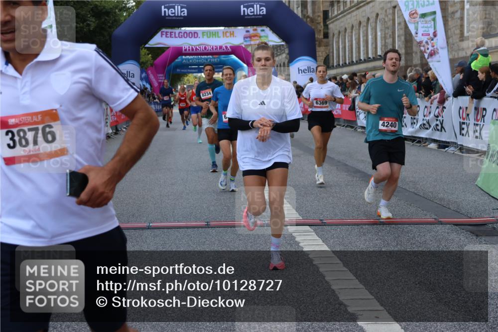 06.09.2026 - CURREX Alsterlauf Strokosch-Dieckow http://msf.ph/oto/10128727 06.09.2026 09:49:39 Ziel 2112, 2373, 2577, 2961, 3223, 3876, 4240, 4275, 4896, 5175, 5347, 6035, 6358, 6369, 8073, 8234 meine-sportfotos.de
