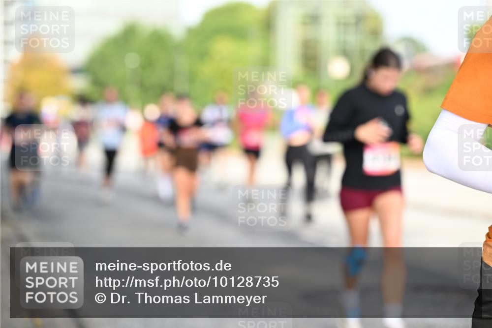06.09.2026 - CURREX Alsterlauf Dr. Thomas Lammeyer http://msf.ph/oto/10128735 06.09.2026 09:49:41 Laufen  meine-sportfotos.de