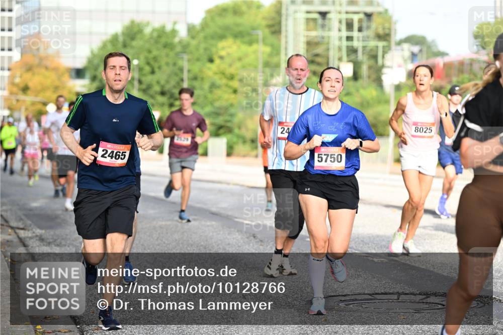 06.09.2026 - CURREX Alsterlauf Dr. Thomas Lammeyer http://msf.ph/oto/10128766 06.09.2026 09:49:45 Laufen 2465, 2929, 24, 5750, 8025 meine-sportfotos.de