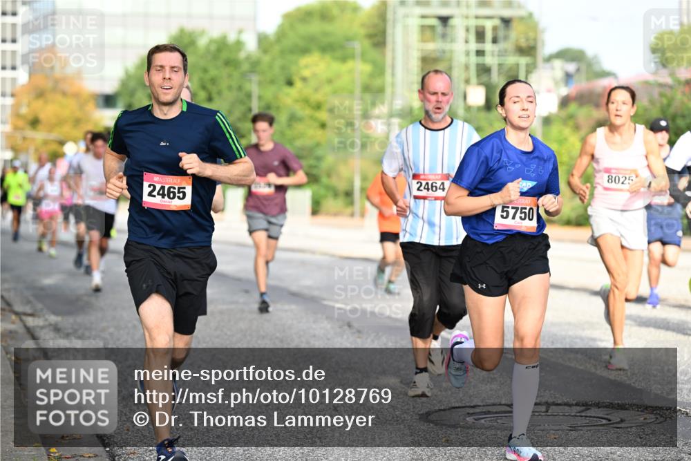 06.09.2026 - CURREX Alsterlauf Dr. Thomas Lammeyer http://msf.ph/oto/10128769 06.09.2026 09:49:45 Laufen 2465, 2464, 5750, 8025 meine-sportfotos.de