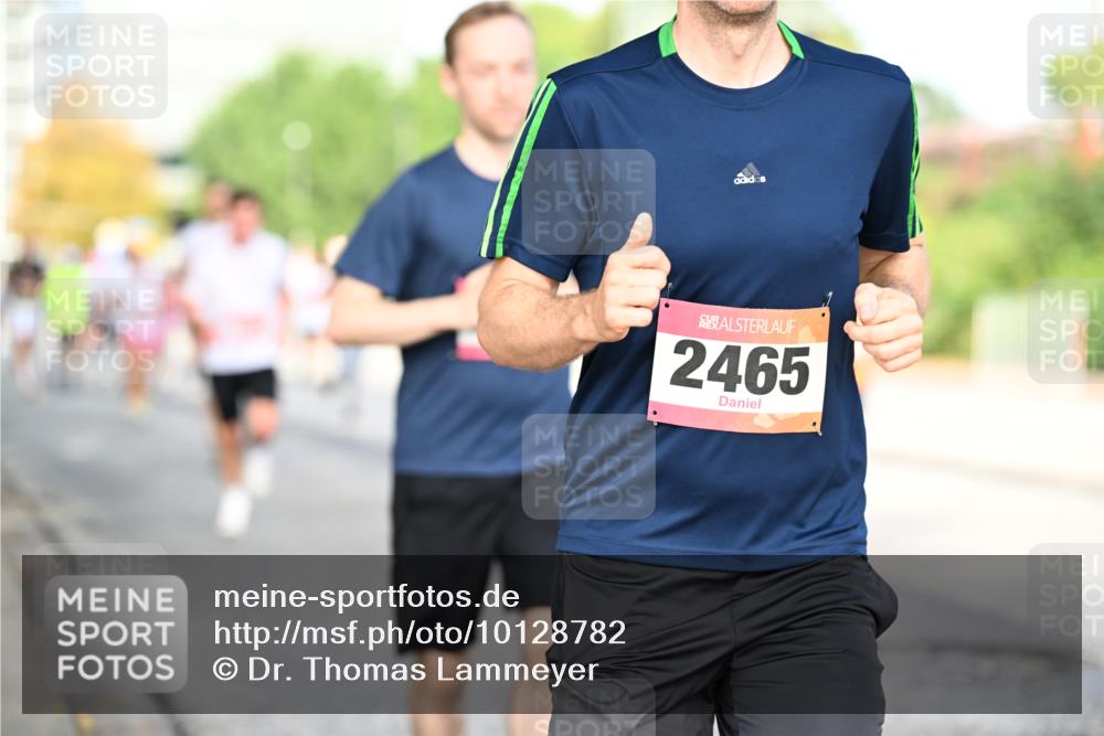 06.09.2026 - CURREX Alsterlauf Dr. Thomas Lammeyer http://msf.ph/oto/10128782 06.09.2026 09:49:47 Laufen 2465 meine-sportfotos.de