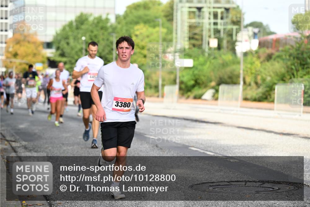 06.09.2026 - CURREX Alsterlauf Dr. Thomas Lammeyer http://msf.ph/oto/10128800 06.09.2026 09:49:48 Laufen 3380 meine-sportfotos.de