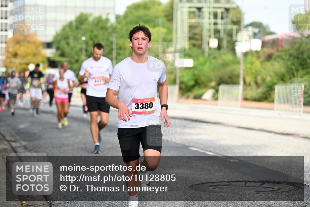 06.09.2026 - CURREX Alsterlauf Dr. Thomas Lammeyer http://msf.ph/oto/10128805 06.09.2026 09:49:49 Laufen 4459, 3380 meine-sportfotos.de
