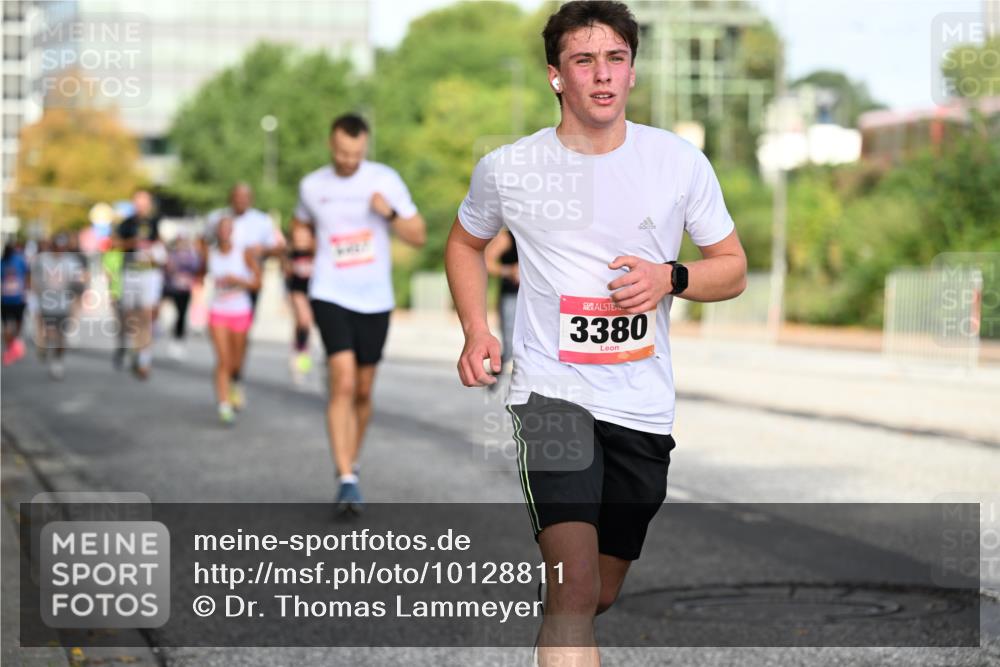 06.09.2026 - CURREX Alsterlauf Dr. Thomas Lammeyer http://msf.ph/oto/10128811 06.09.2026 09:49:49 Laufen 3380 meine-sportfotos.de