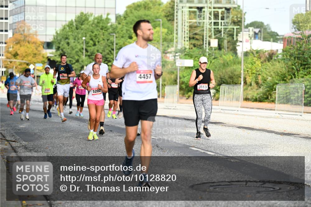 06.09.2026 - CURREX Alsterlauf Dr. Thomas Lammeyer http://msf.ph/oto/10128820 06.09.2026 09:49:51 Laufen 173, 4707, 5202, 6314, 4457, 3913 meine-sportfotos.de