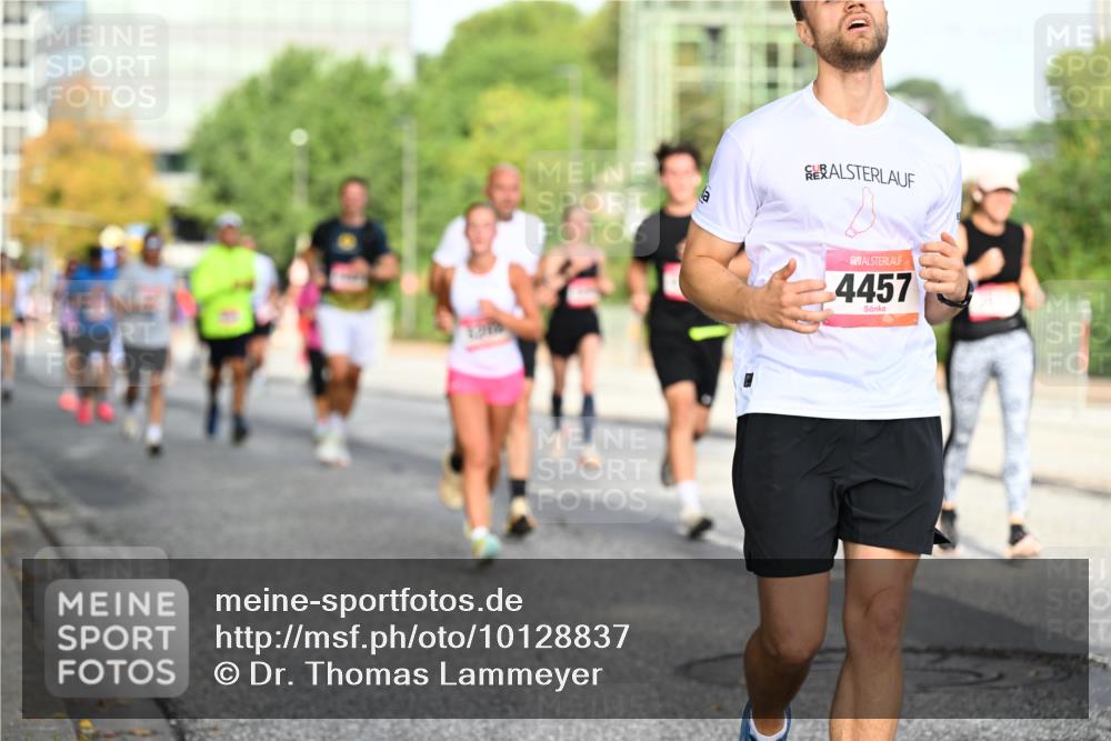 06.09.2026 - CURREX Alsterlauf Dr. Thomas Lammeyer http://msf.ph/oto/10128837 06.09.2026 09:49:52 Laufen 4457 meine-sportfotos.de