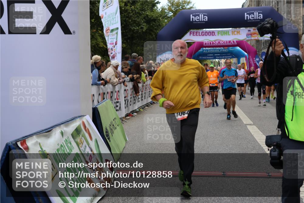 06.09.2026 - CURREX Alsterlauf Strokosch-Dieckow http://msf.ph/oto/10128858 06.09.2026 10:02:29 Ziel 2486, 2488, 2817, 2886, 3062, 3447, 3790, 3858, 3882, 4817, 5075, 5079, 5328, 5517, 5655, 6152, 6174, 6233, 8331 meine-sportfotos.de