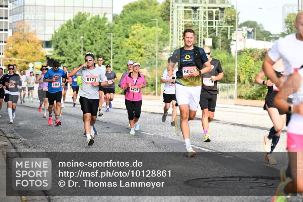06.09.2026 - CURREX Alsterlauf Dr. Thomas Lammeyer http://msf.ph/oto/10128861 06.09.2026 09:49:55 Laufen 3395, 5886, 8173, 4708, 396, 605 meine-sportfotos.de