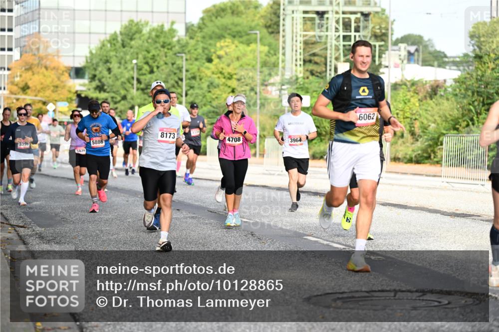 06.09.2026 - CURREX Alsterlauf Dr. Thomas Lammeyer http://msf.ph/oto/10128865 06.09.2026 09:49:55 Laufen 6062, 8173, 3395, 5886, 4708, 3964, 5839 meine-sportfotos.de
