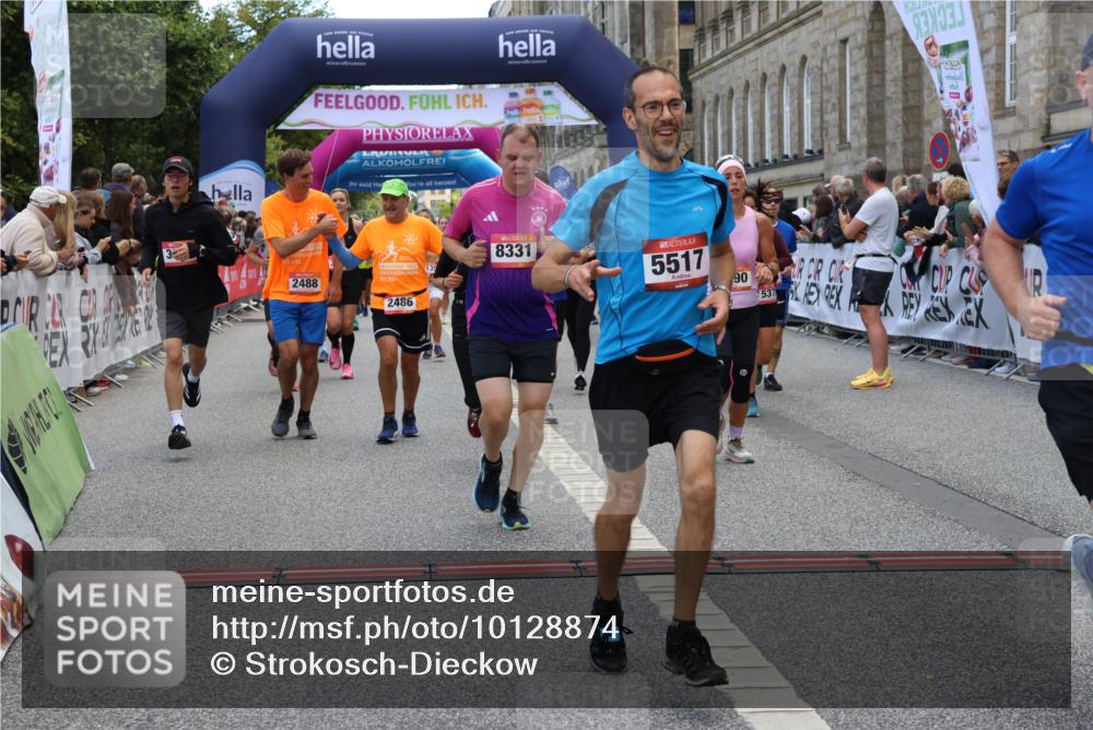 06.09.2026 - CURREX Alsterlauf Strokosch-Dieckow http://msf.ph/oto/10128874 06.09.2026 10:02:33 Ziel 2135, 2486, 2488, 2817, 2886, 3062, 3089, 3447, 3584, 3790, 3858, 3882, 4173, 4325, 4550, 4594, 4624, 5379, 5517, 5655, 5908, 6152, 6174, 6203, 6233, 8268, 8331 meine-sportfotos.de