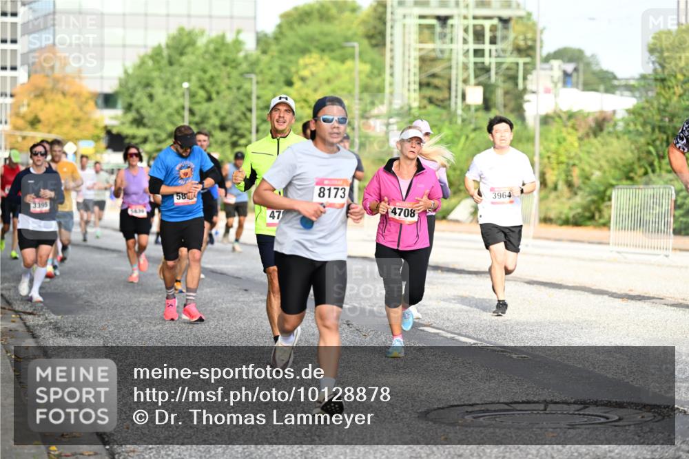 06.09.2026 - CURREX Alsterlauf Dr. Thomas Lammeyer http://msf.ph/oto/10128878 06.09.2026 09:49:56 Laufen 3395, 5439, 58, 47, 8173, 3964, 4708 meine-sportfotos.de