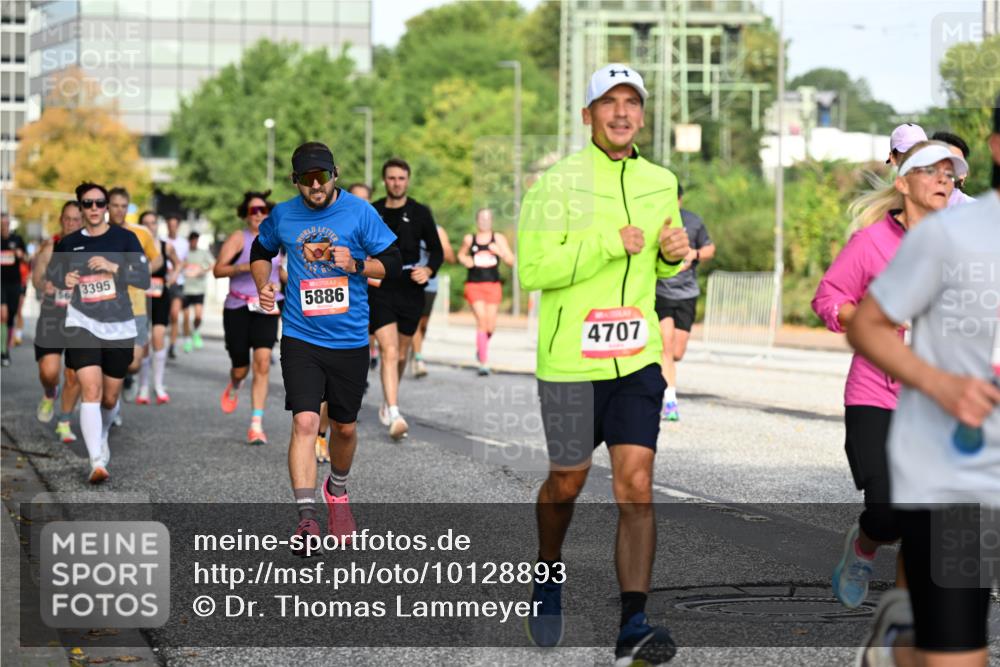 06.09.2026 - CURREX Alsterlauf Dr. Thomas Lammeyer http://msf.ph/oto/10128893 06.09.2026 09:49:58 Laufen 1, 3395, 5886, 4707 meine-sportfotos.de