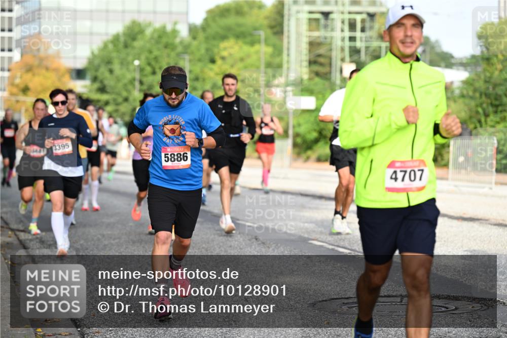 06.09.2026 - CURREX Alsterlauf Dr. Thomas Lammeyer http://msf.ph/oto/10128901 06.09.2026 09:49:59 Laufen 3395, 5886, 4707 meine-sportfotos.de