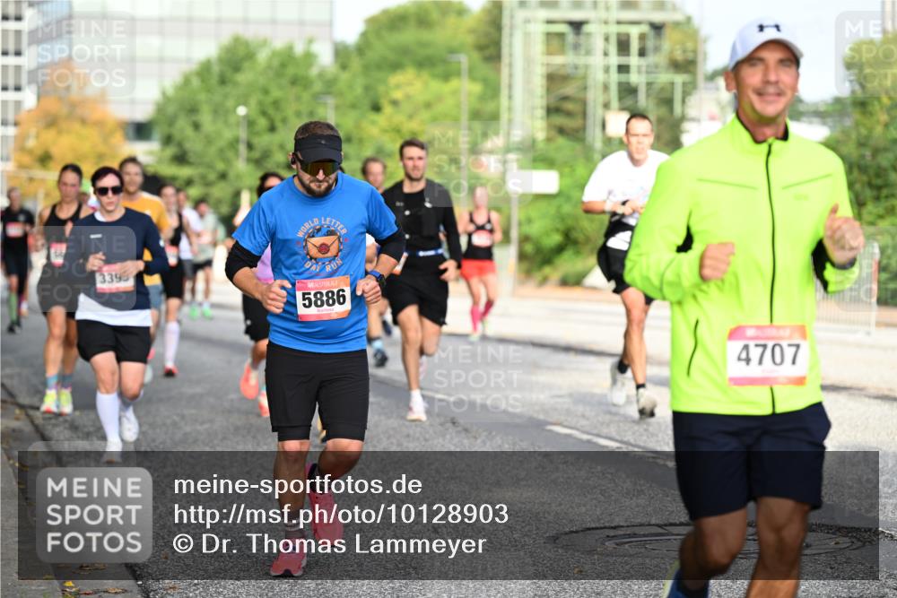 06.09.2026 - CURREX Alsterlauf Dr. Thomas Lammeyer http://msf.ph/oto/10128903 06.09.2026 09:49:59 Laufen 3398, 5886, 4707 meine-sportfotos.de