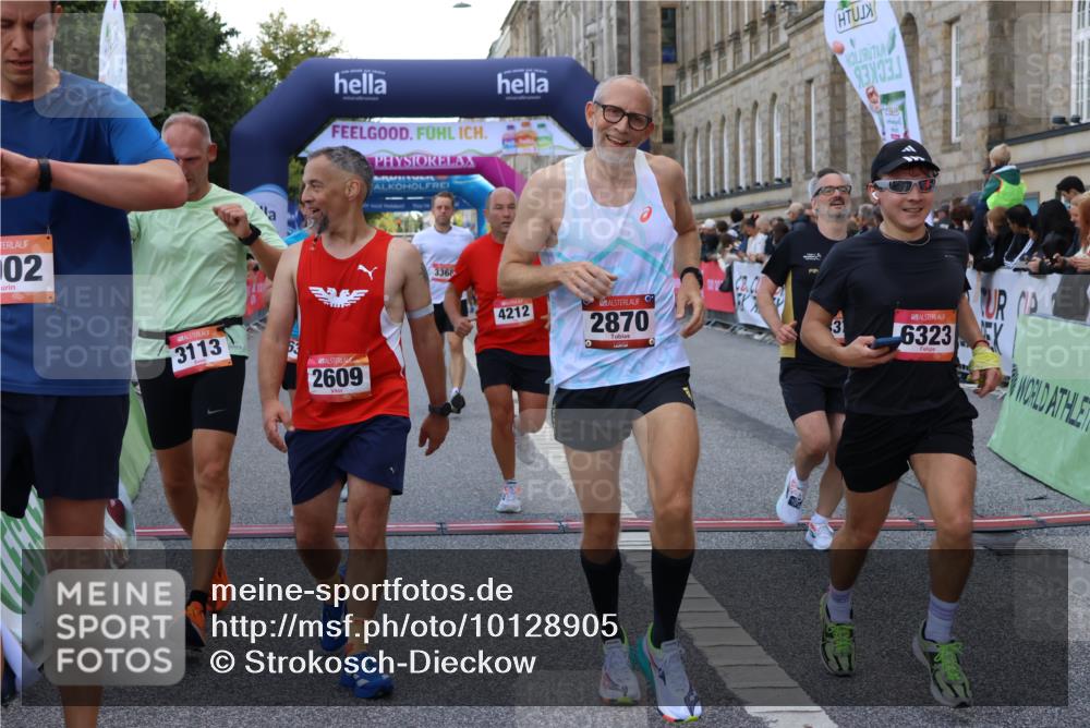 06.09.2026 - CURREX Alsterlauf Strokosch-Dieckow http://msf.ph/oto/10128905 06.09.2026 09:49:49 Ziel 2180, 2609, 2870, 3063, 3113, 3223, 3368, 4112, 4161, 4212, 4932, 5175, 5346, 5347, 5902, 6323, 8337 meine-sportfotos.de