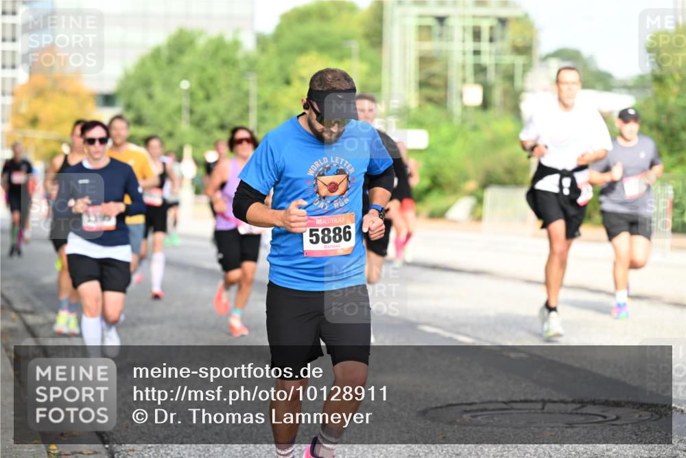 06.09.2026 - CURREX Alsterlauf Dr. Thomas Lammeyer http://msf.ph/oto/10128911 06.09.2026 09:49:59 Laufen 5886 meine-sportfotos.de