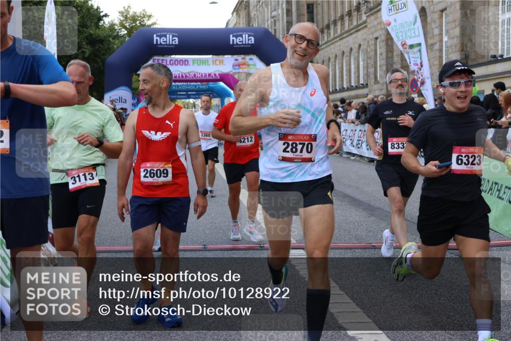 06.09.2026 - CURREX Alsterlauf Strokosch-Dieckow http://msf.ph/oto/10128922 06.09.2026 09:49:49 Ziel 2180, 2609, 2870, 3063, 3113, 3223, 3368, 4112, 4161, 4212, 4932, 5175, 5346, 5347, 5902, 6323, 8337 meine-sportfotos.de