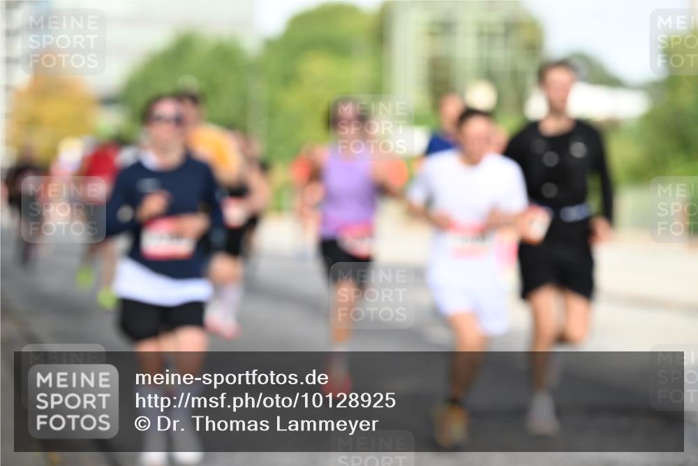 06.09.2026 - CURREX Alsterlauf Dr. Thomas Lammeyer http://msf.ph/oto/10128925 06.09.2026 09:50:01 Laufen  meine-sportfotos.de